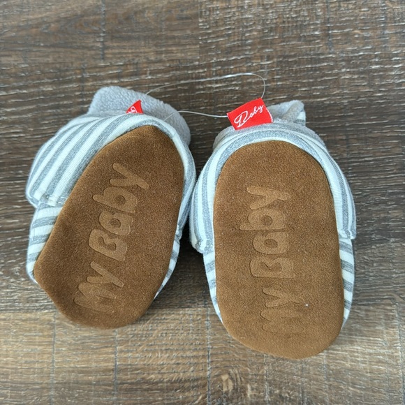 My Baby Amazon brand booties - Picture 2 of 2